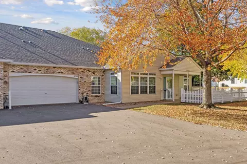 6902 Inverness Trl #21, Inver Grove Heights, MN 55077