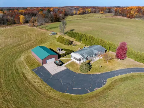 2262 3rd St, Cumberland, WI 54829