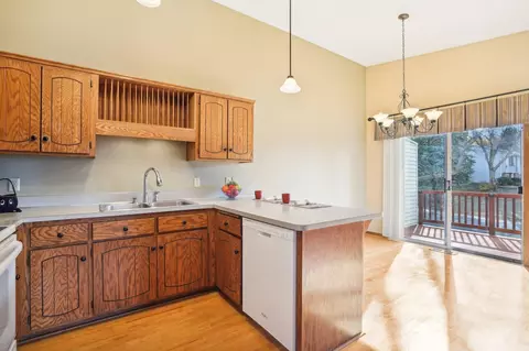 4455 Clover Ln #A, Eagan, MN 55122 photo 12