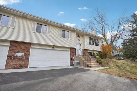 4455 Clover Ln #A, Eagan, MN 55122 photo 3