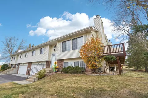 4455 Clover Ln #A, Eagan, MN 55122 photo 2