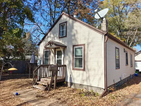 520 55th Ave N, Brooklyn Center, MN 55430