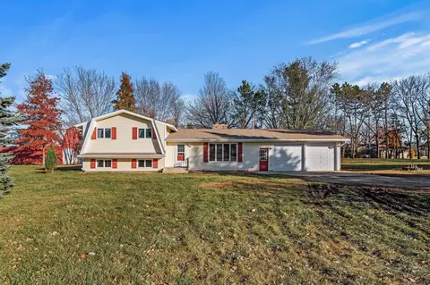 9763 250th St W, Lakeville, MN 55044