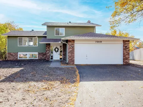 7309 Candlewood Dr, Brooklyn Park, MN 55445