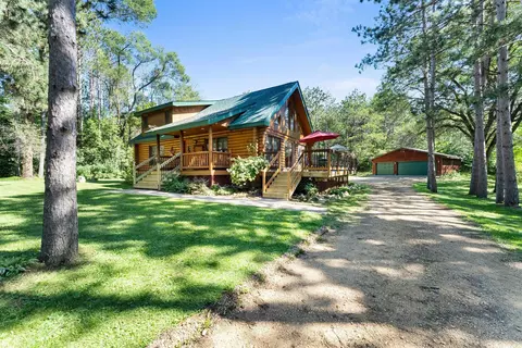 624 Homes Ct, Osceola, WI 54020
