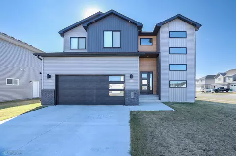 1349 27th Ave W, West Fargo, ND 58078