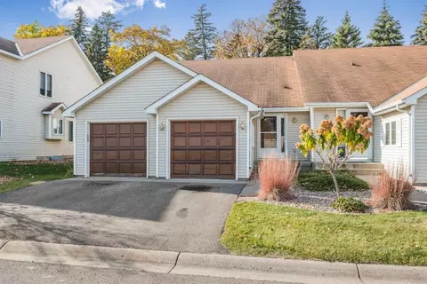 2713 Rice Creek Rd, New Brighton, MN 55112