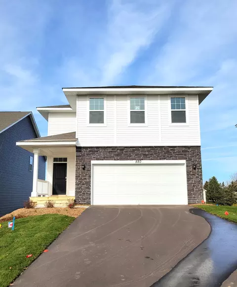 880 Stone Creek Dr, Jordan, MN 55352
