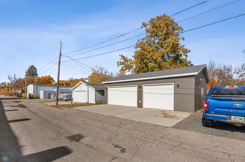 1330 3rd Ave N, Fargo, ND 58102 photo 6