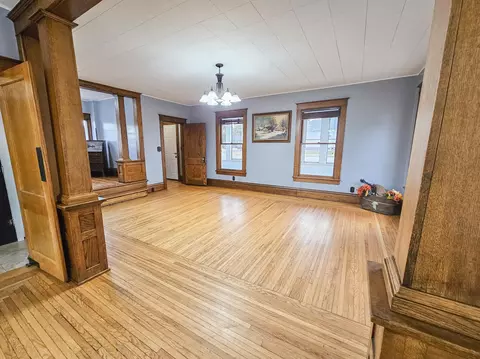 515 E College Dr, Marshall, MN 56258 photo 10