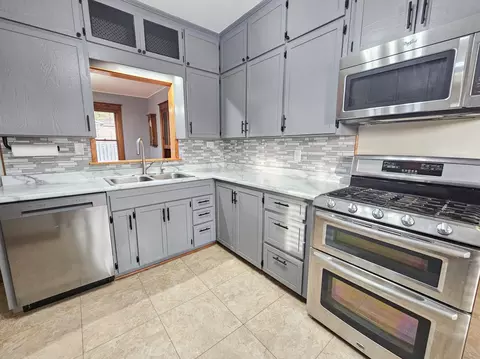 515 E College Dr, Marshall, MN 56258 photo 17