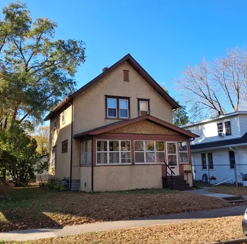 240 9th Ave S, South Saint Paul, MN 55075