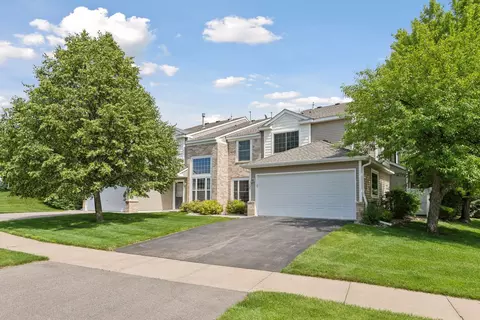 7629 Arboretum Village Cir, Chanhassen, MN 55317