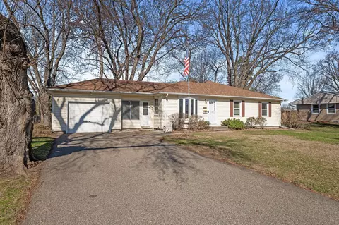 8536 5th Ave S, Bloomington, MN 55420