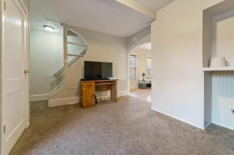501 E 6th St, Duluth, MN 55805 photo 4