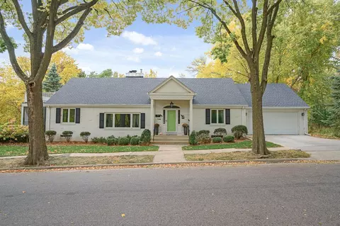 500 W Minnehaha Pkwy, Minneapolis, MN 55419