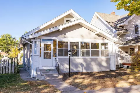 931 Charles Ave, Saint Paul, MN 55104