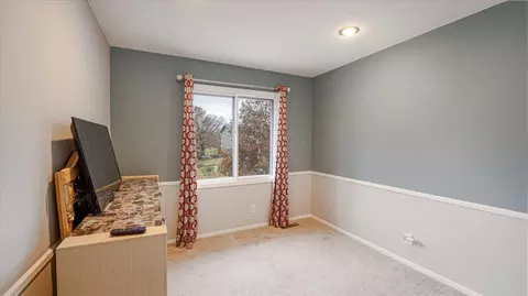4366 Metcalf Dr, Eagan, MN 55122 photo 14