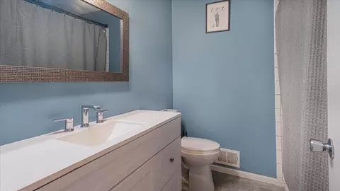 4366 Metcalf Dr, Eagan, MN 55122 photo 13