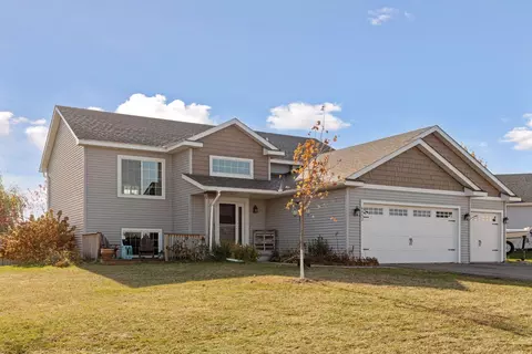 6452 Carrigan Lake Dr, Waverly, MN 55390