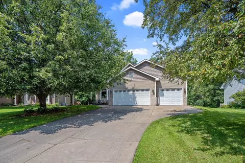6617 Red Birch Ct, Lino Lakes, MN 55014