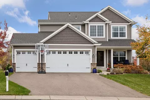 847 Beach Rd, Waconia, MN 55387