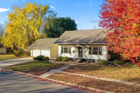 206 1st Ave SW, Blooming Prairie, MN 55917
