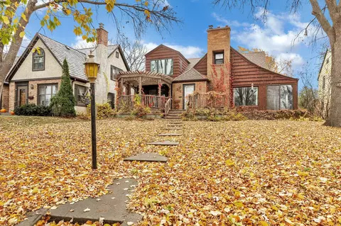 912 Riverside Dr SE, Saint Cloud, MN 56304