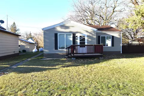 503 S Main St S, Karlstad, MN 56732