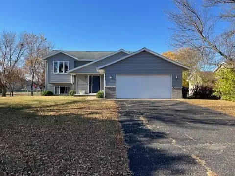4865 Stoneridge Dr, Monticello, MN 55362