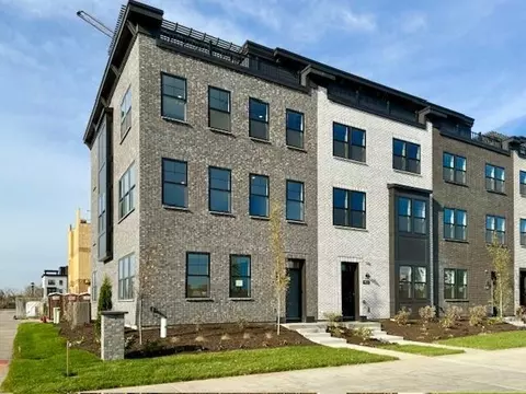 905 Falls Psge W #K, Saint Paul, MN 55116