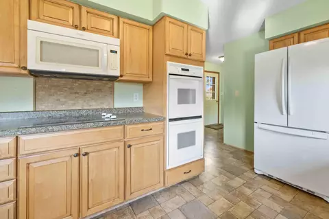 1880 Graydon Ave, Brainerd, MN 56401 photo 3