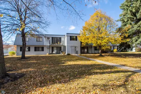3406 2nd St N #C20, Fargo, ND 58102