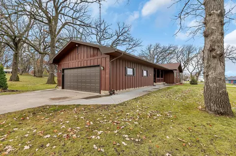 60021 279th St, Litchfield, MN 55355
