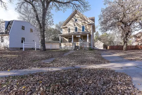 521 N Cleveland Ave, Fergus Falls, MN 56537