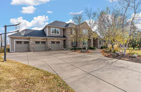 3721 Fairway Pt, Woodbury, MN 55125