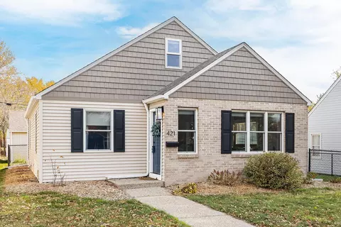 421 15th Ave N, Hopkins, MN 55343