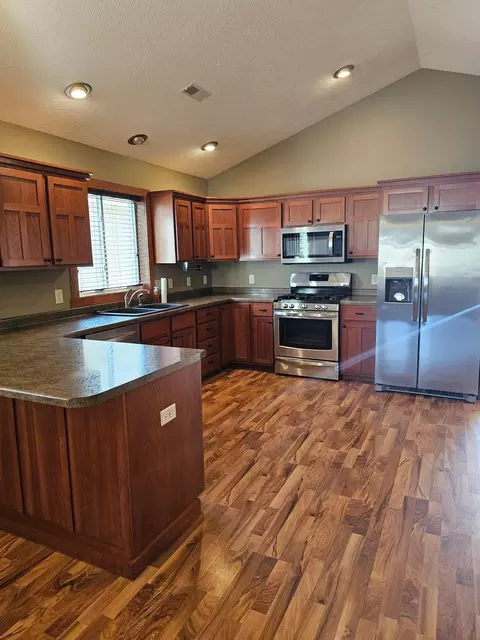 176 W Cemetery Rd, River Falls, WI 54022
