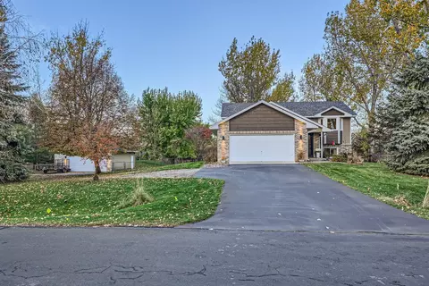 8615 Parell Ave NE, Elk River, MN 55330