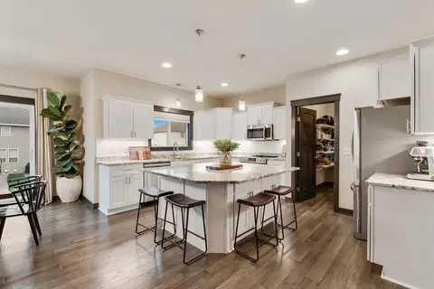 27645 Kaden St, Elko New Market, MN 55020