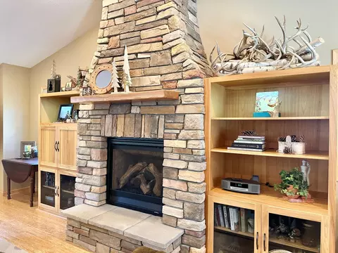 Living - 4215 28th Ave NW, Hackensack, MN 56452 photo 2 of 2