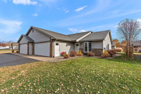 1902 Lupine Dr, Hudson, WI 54016