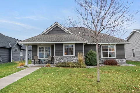 537 Taft Loop S, Cambridge, MN 55008