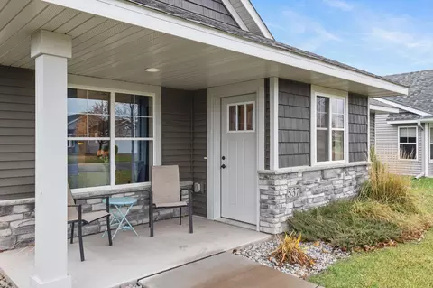 537 Taft Loop S, Cambridge, MN 55008 photo 3