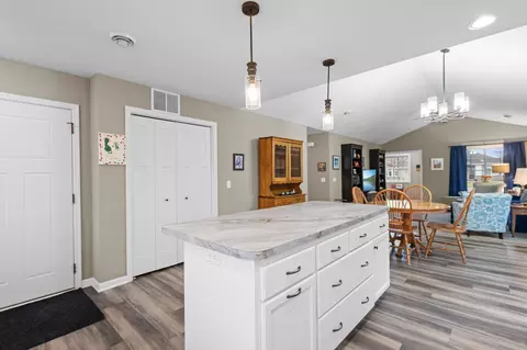 537 Taft Loop S, Cambridge, MN 55008 photo 14