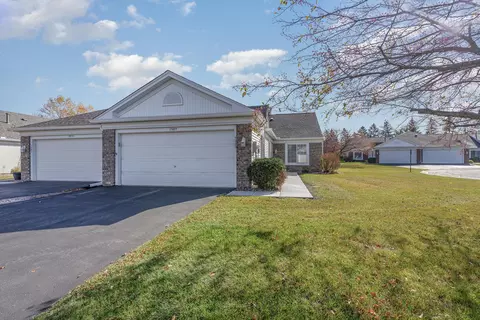 7589 Ojibway Park Ct, Woodbury, MN 55125