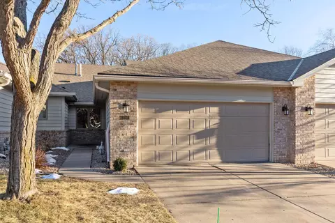 4190 Starbridge Ct, Eagan, MN 55122