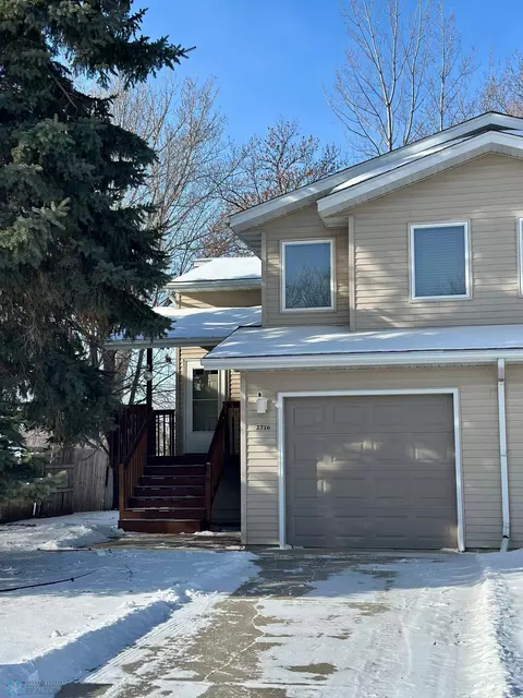 2716 26th Street Cir S, Moorhead, MN 56560