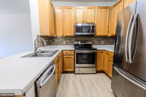 10709 Unity St NW, Coon Rapids, MN 55433 photo 3