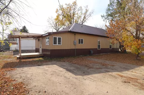 114 Cedar St S, Grey Eagle, MN 56336 photo 2